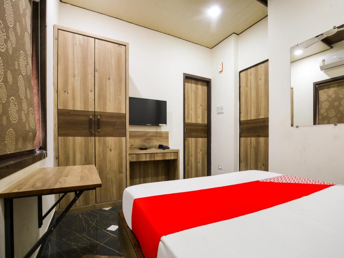 Hotel Oyo Flagship 69701 Hotel Vedanta Inn Nagpur