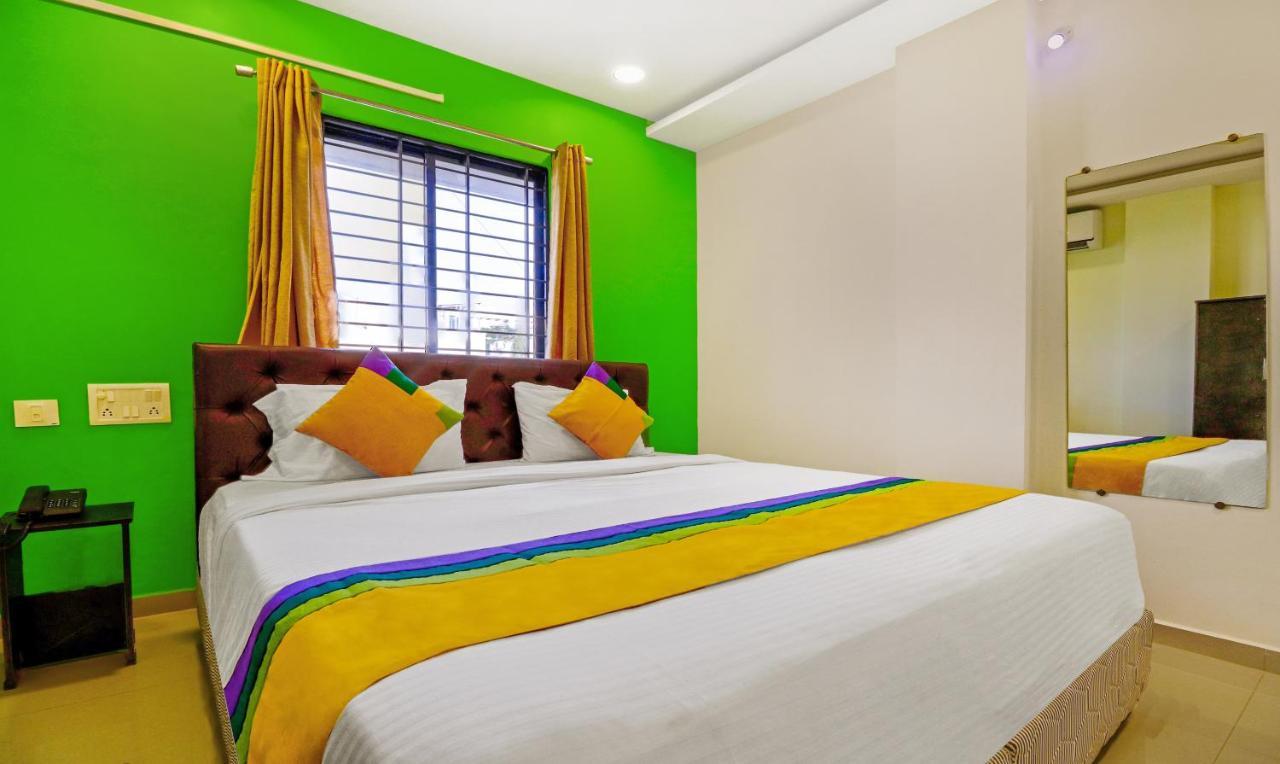 Itsy Carnival Hotel 3*