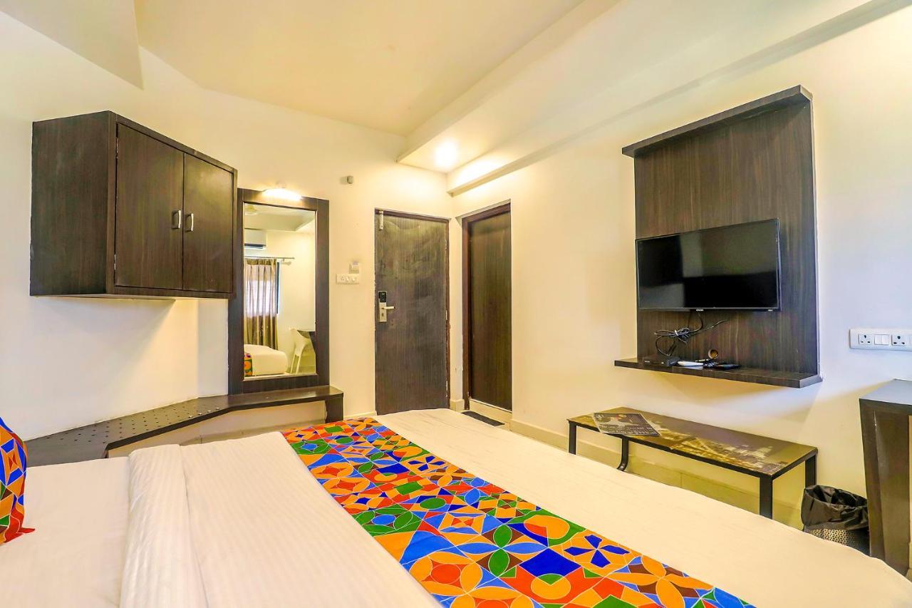 Hotel Fabhotel Coral