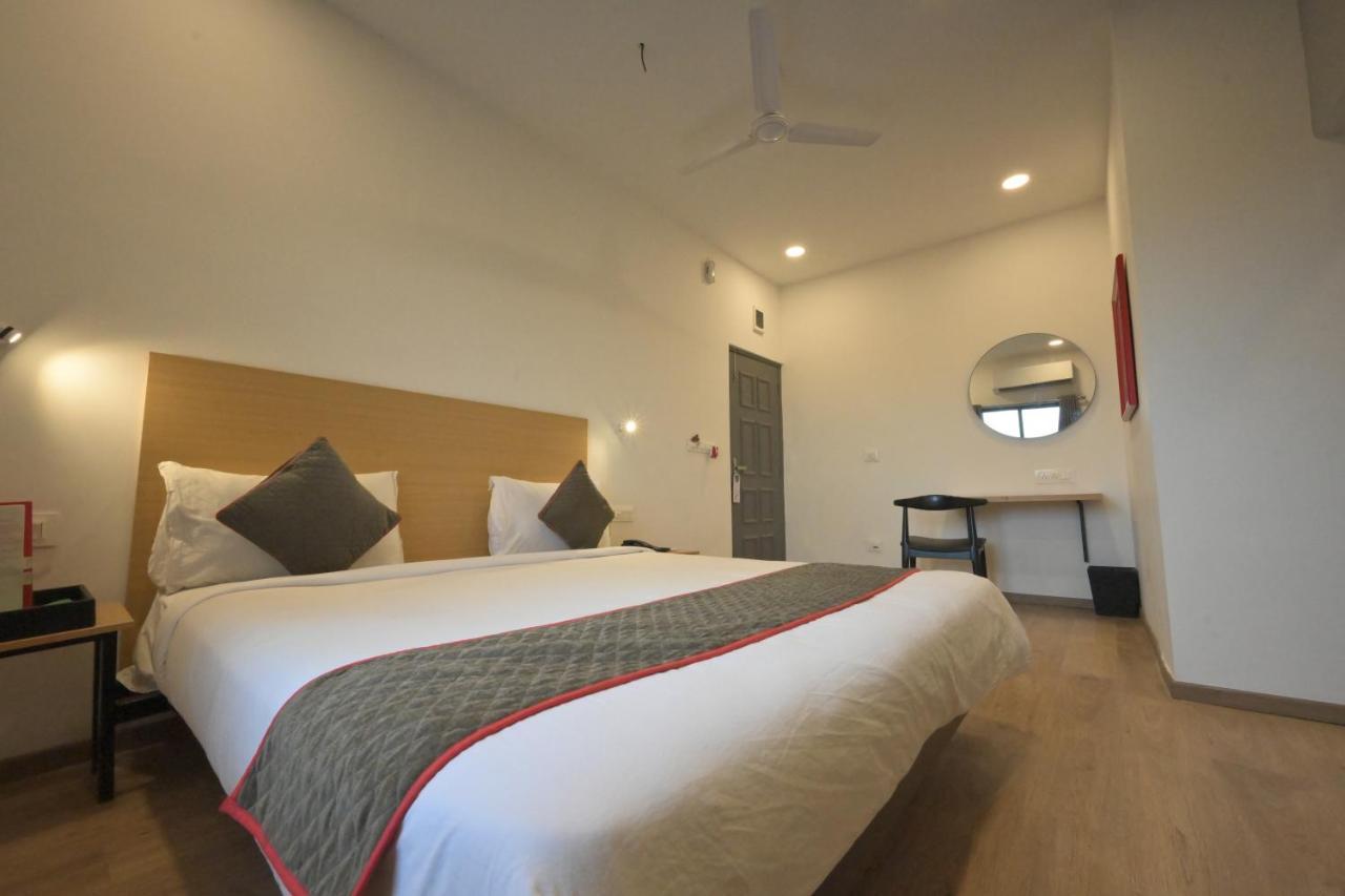 Signature Hotel 3*