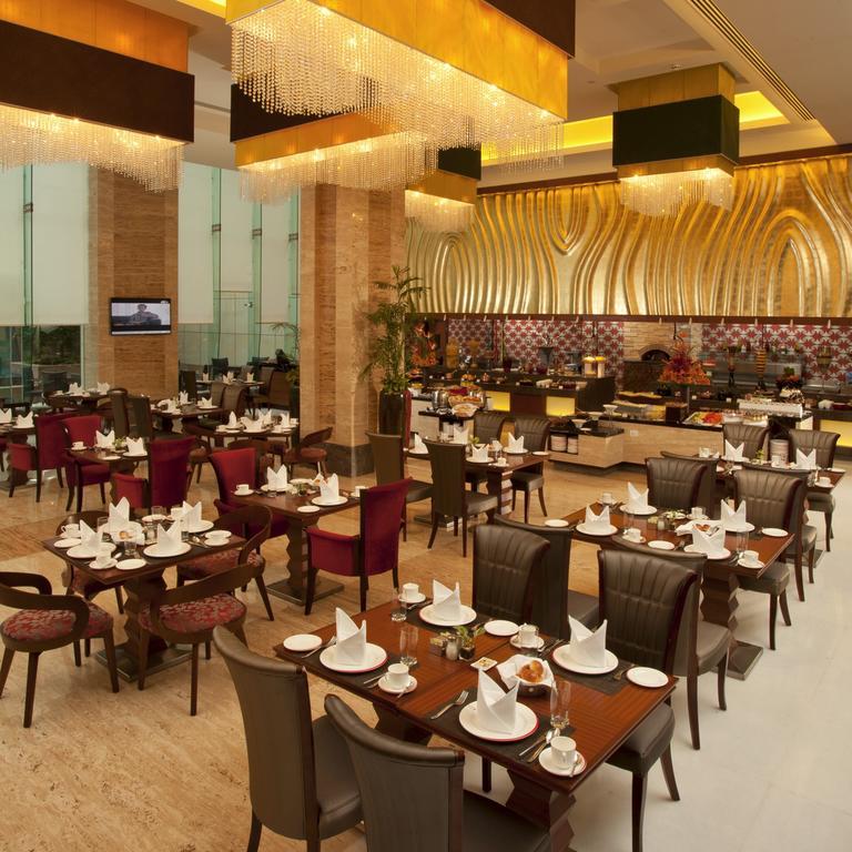 Radisson Blu Hotel, 5*