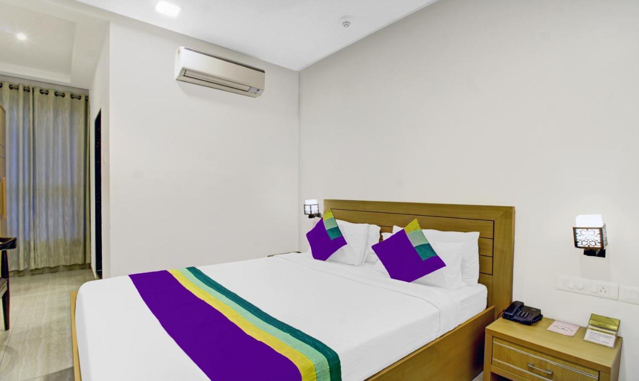 Treebo Premium Brijinn Hotel 4*