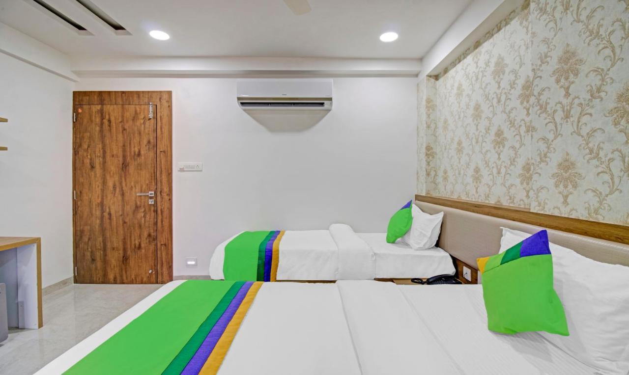 Treebo Chandraprasth Residency Hotel 3*