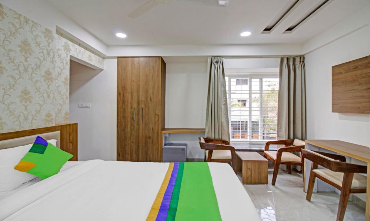 Treebo Chandraprasth Residency Hotel 3*