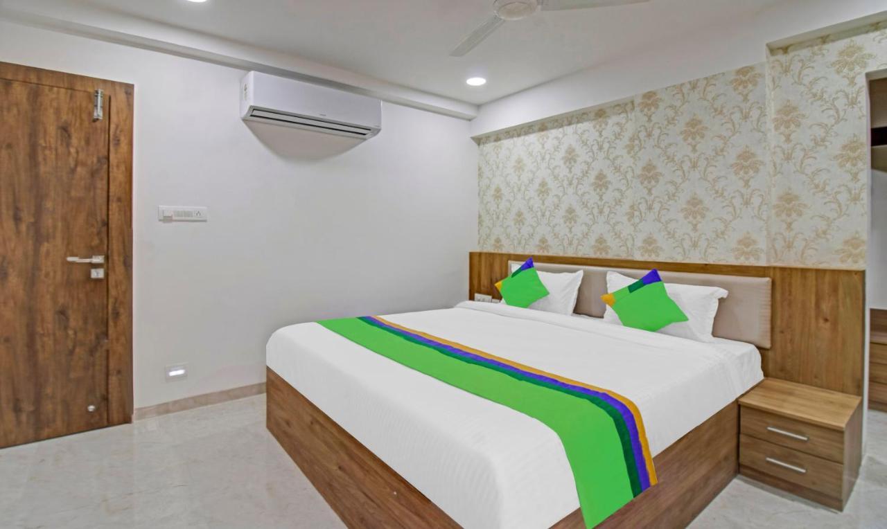 Treebo Chandraprasth Residency Hotel