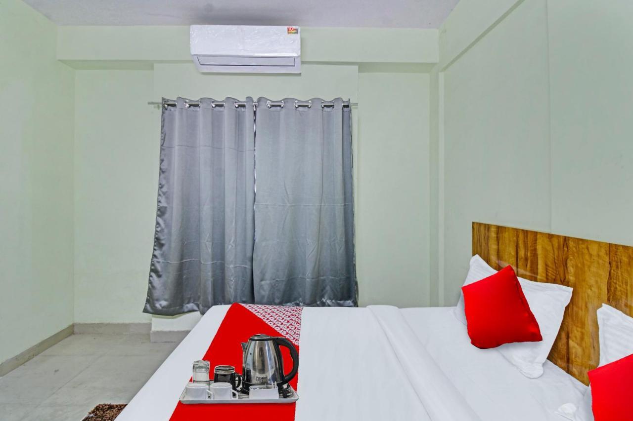 Oyo Flagship N S Hotel