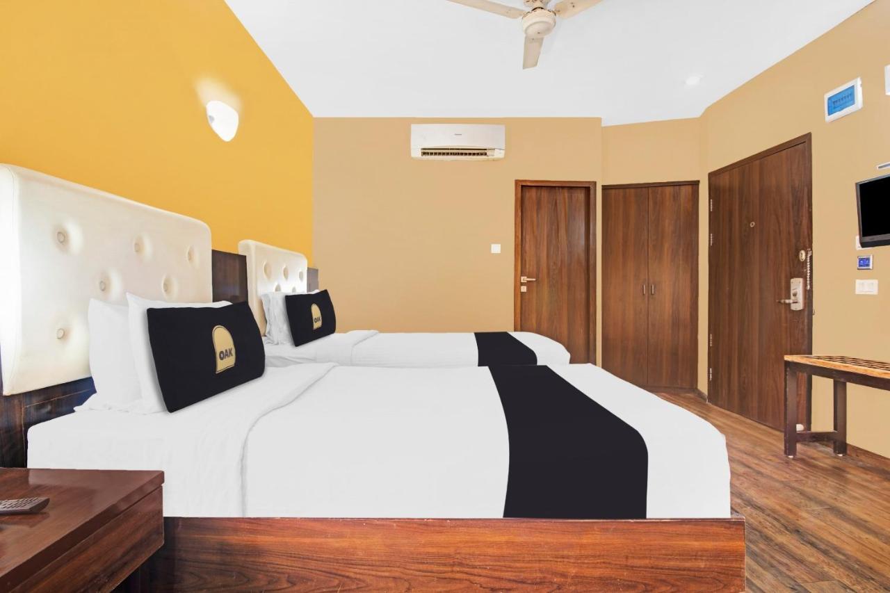 Hotel Townhouse Oak Pal Palace 3*
