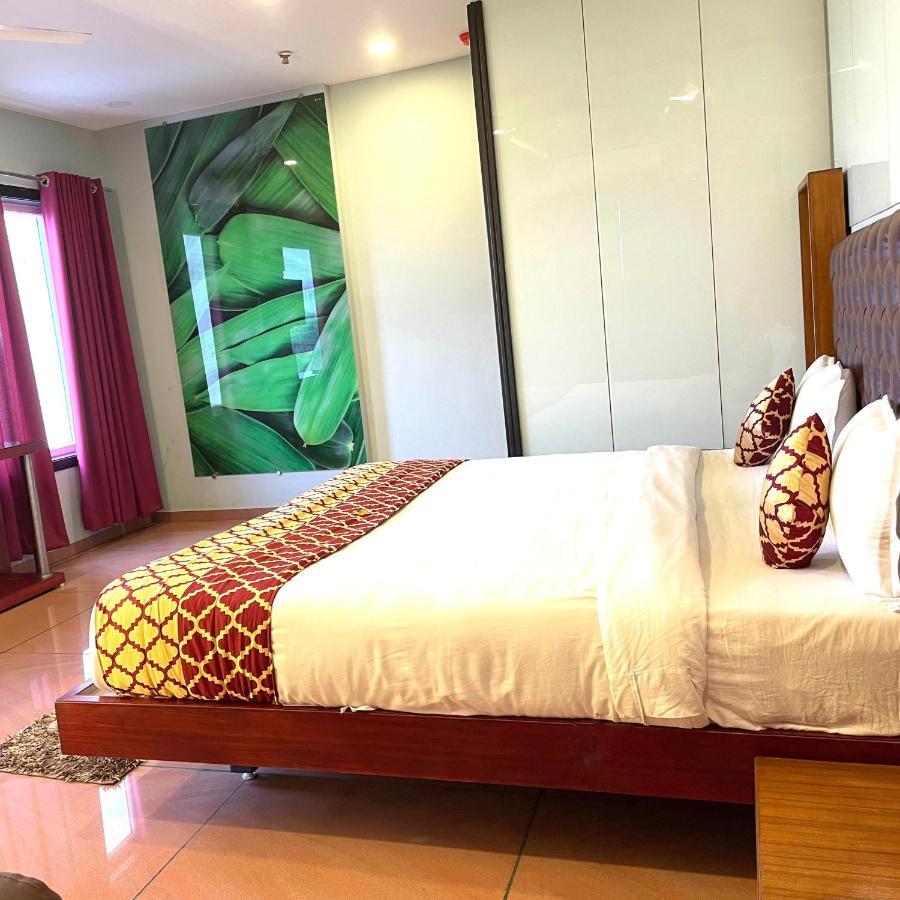 Airport Kk Hotel