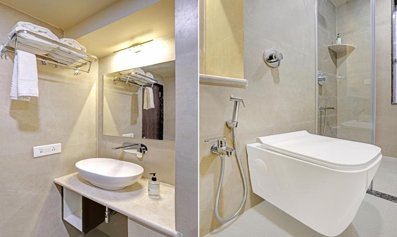 Treebo Premium Golden Bliss Trimurti Nagar Square Hotel 4*