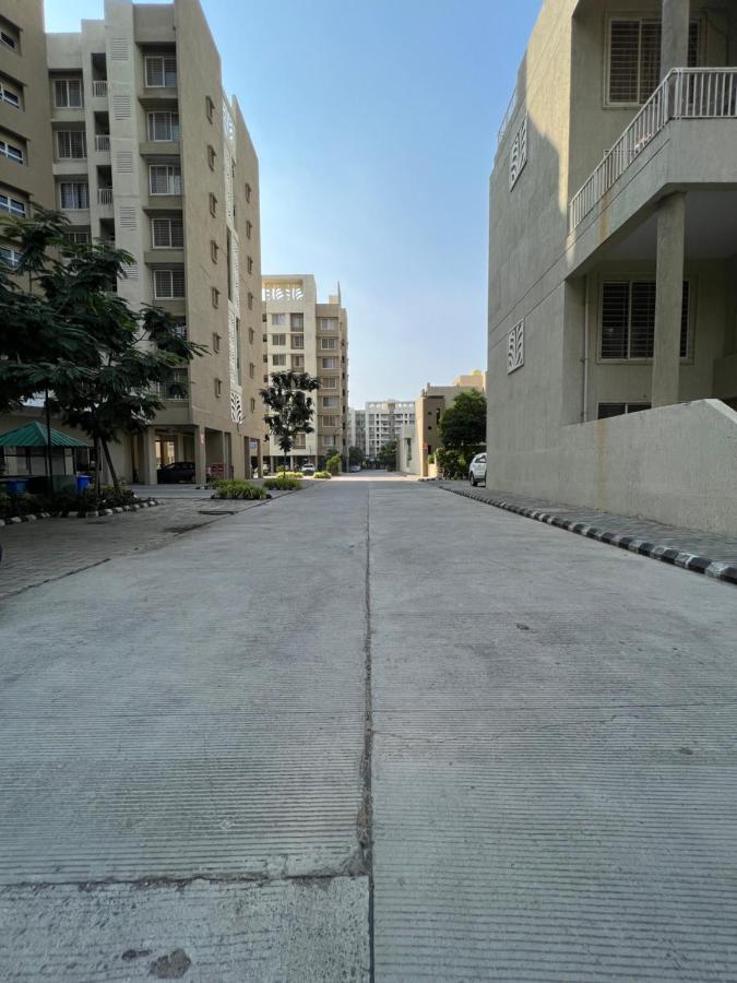 2bhk Luxurious Beautiful Flat Near Iim Aiims Apartment *