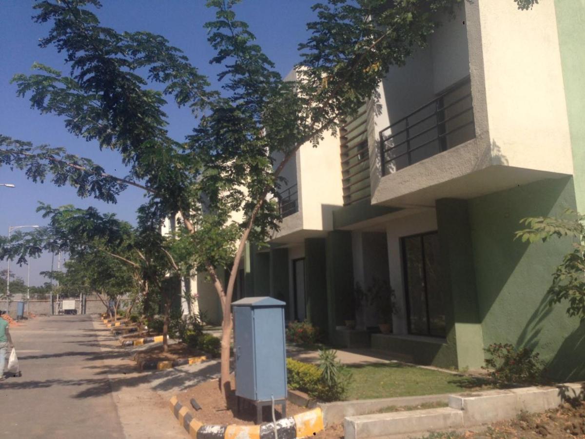 Samruddhi Farms S1 Near Mihan Homestay *