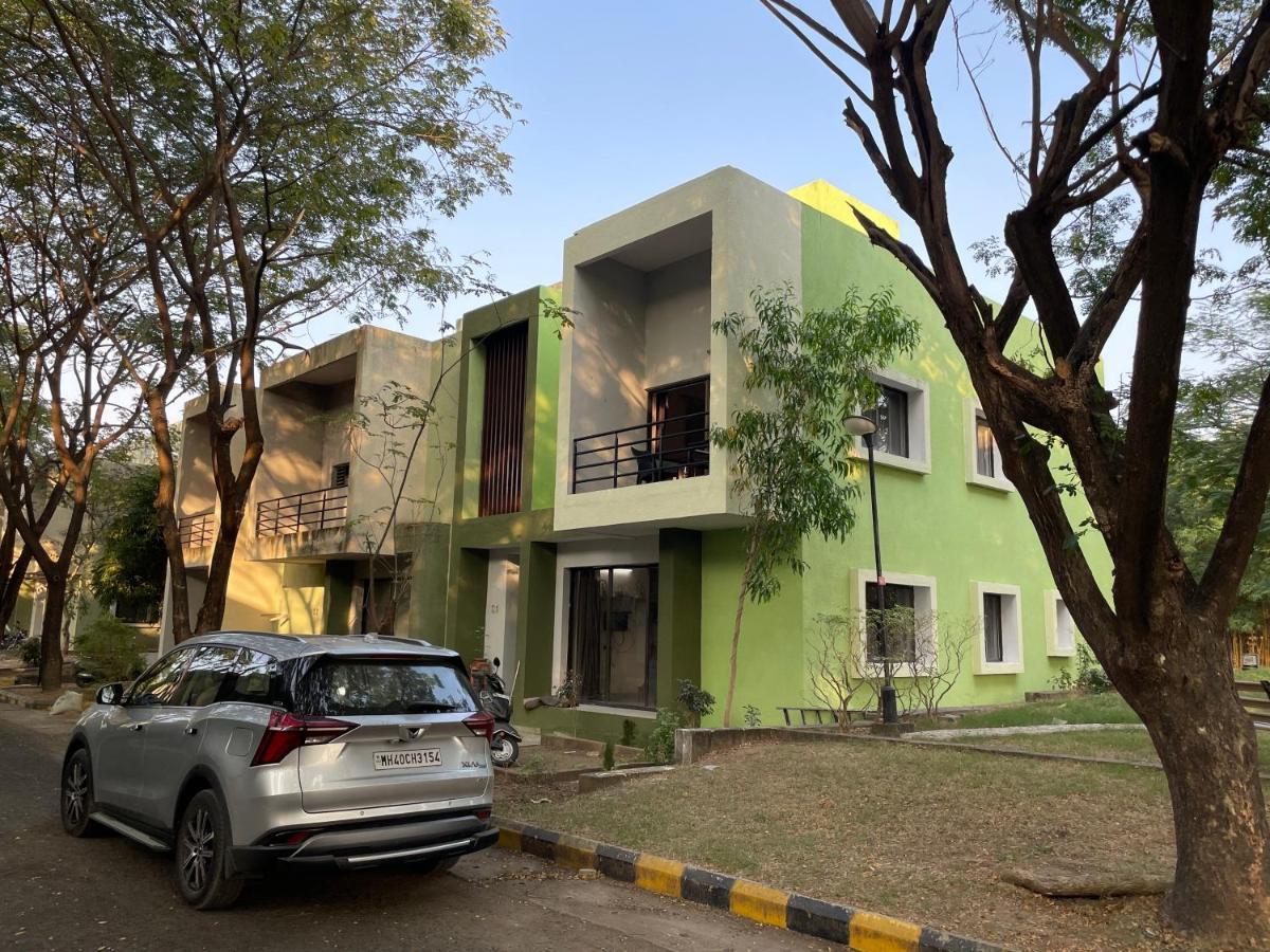 Samruddhi Farms S1 Near Mihan Homestay *