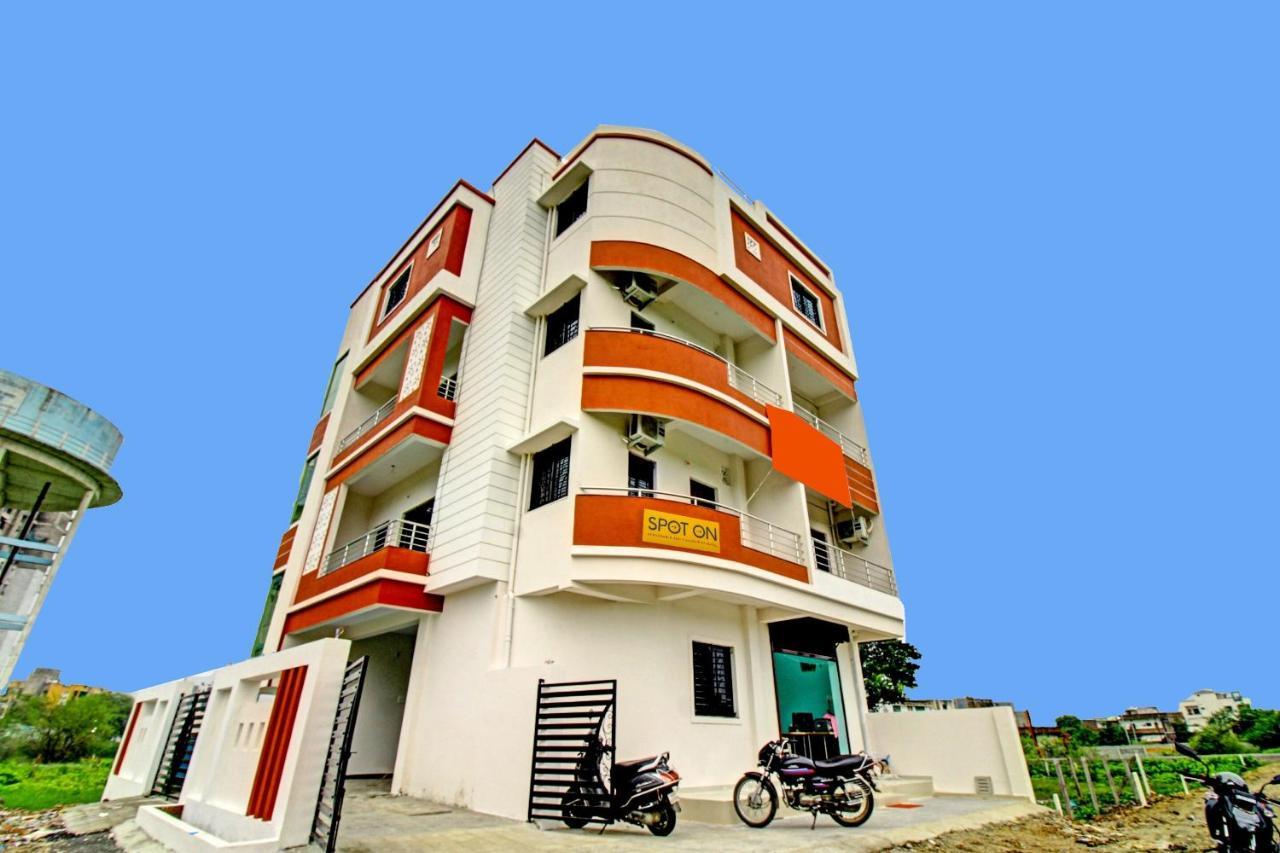 Oyo Vrindavan Hotel 3*