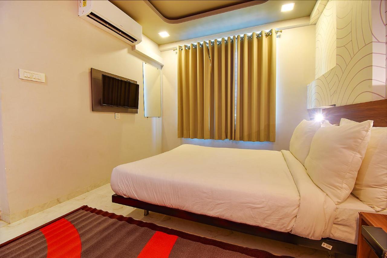 Fabhotel Manomay Homes - Nr Manish Nagar Hotel