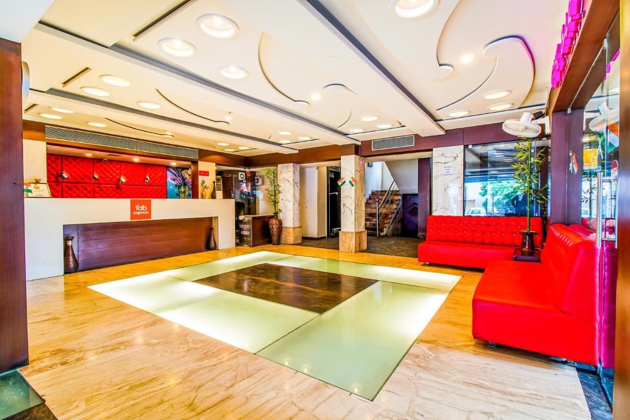 Hotel Fabhotel Loharkar 54 3*