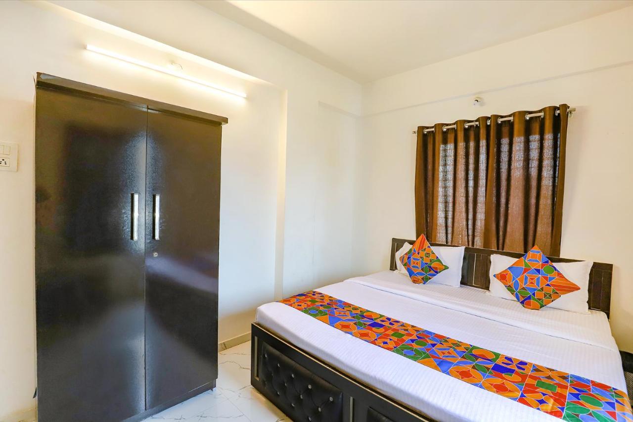 Hotel Fabhotel Elite Palm