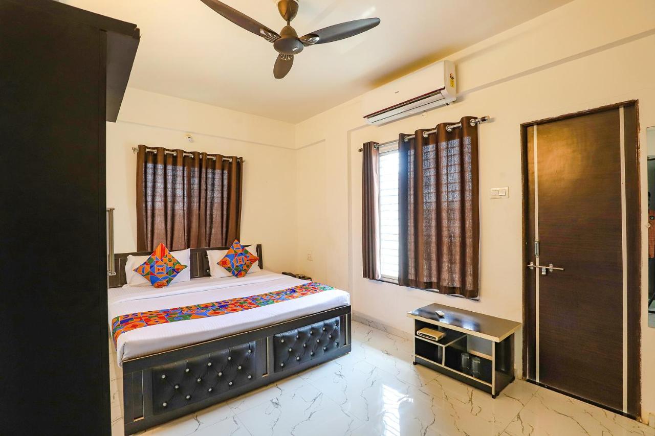 Fabhotel Elite Palm Hotel