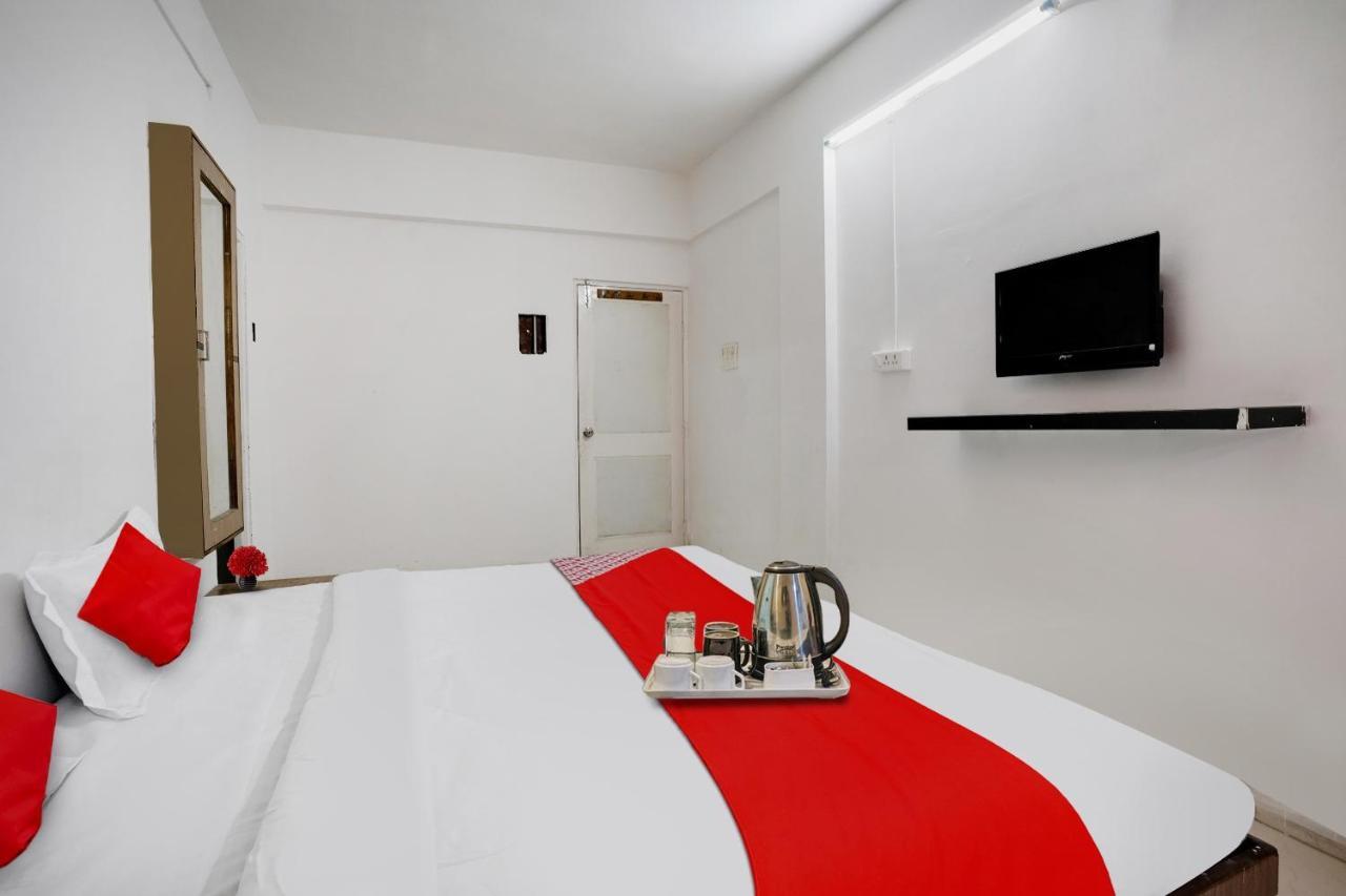 Flagship Cityscape Service Hotel 3*
