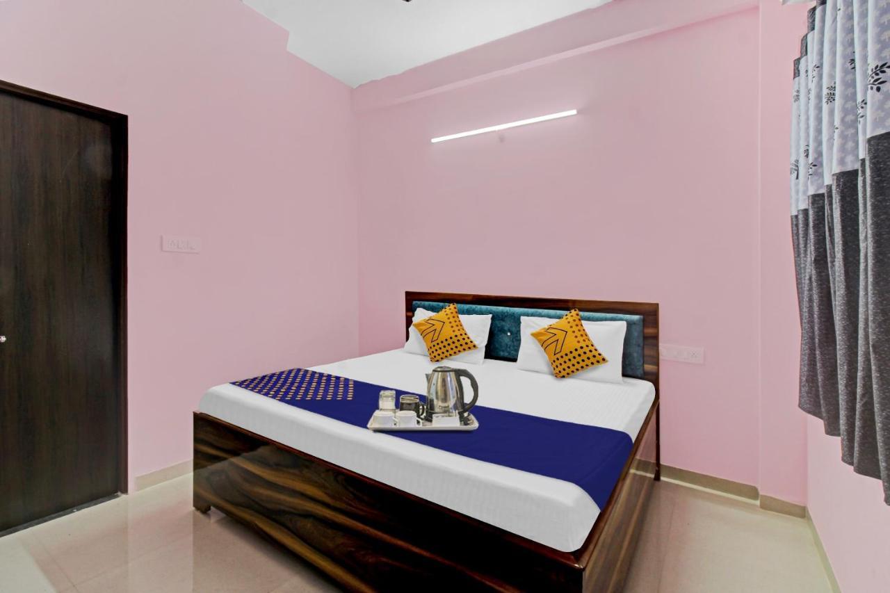 Oyo Vrindavan Hotel Nagpur