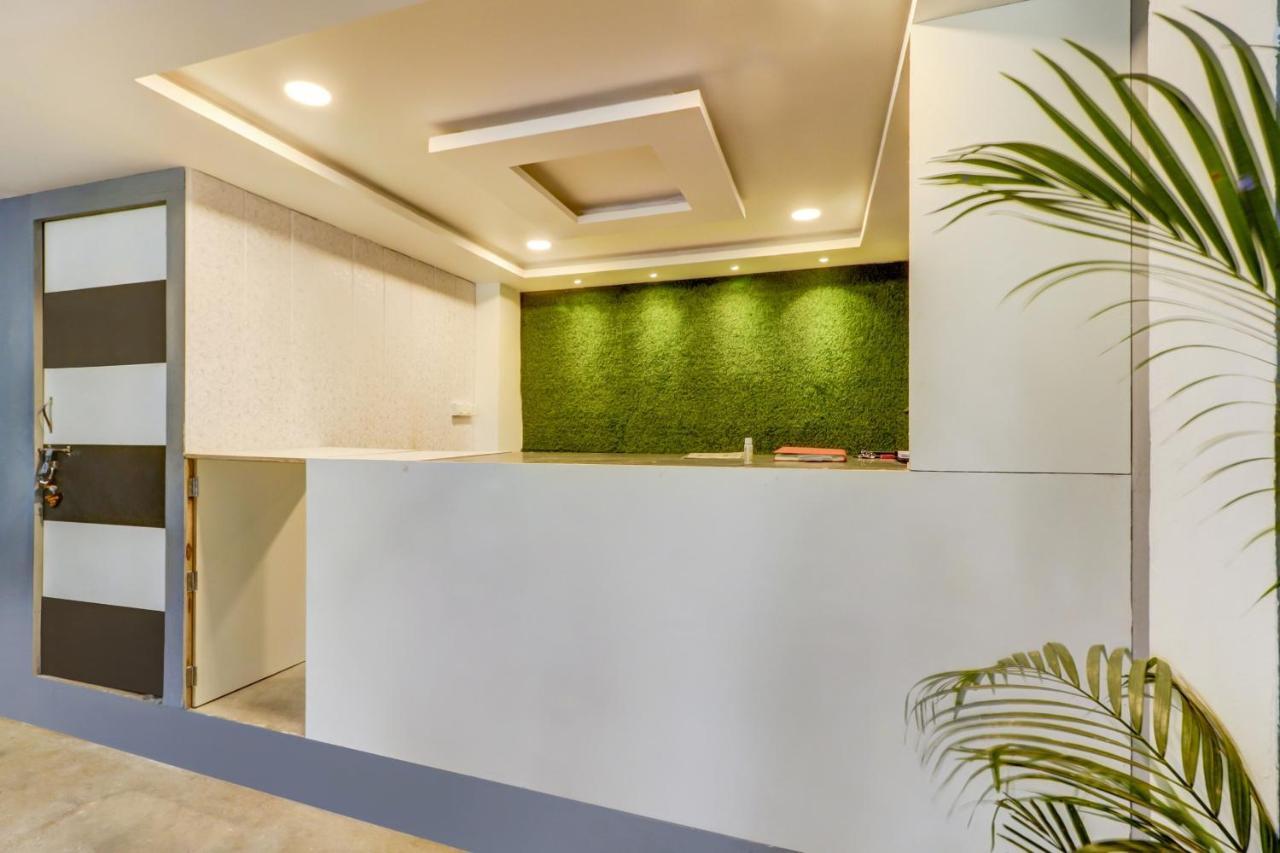 O The Crown Hotel Nagpur