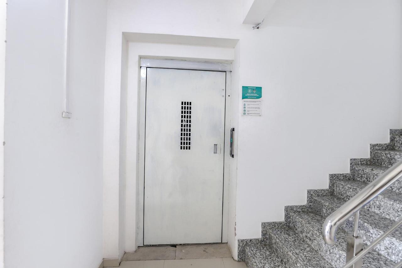 Fabhotel Elite Palm Hotel