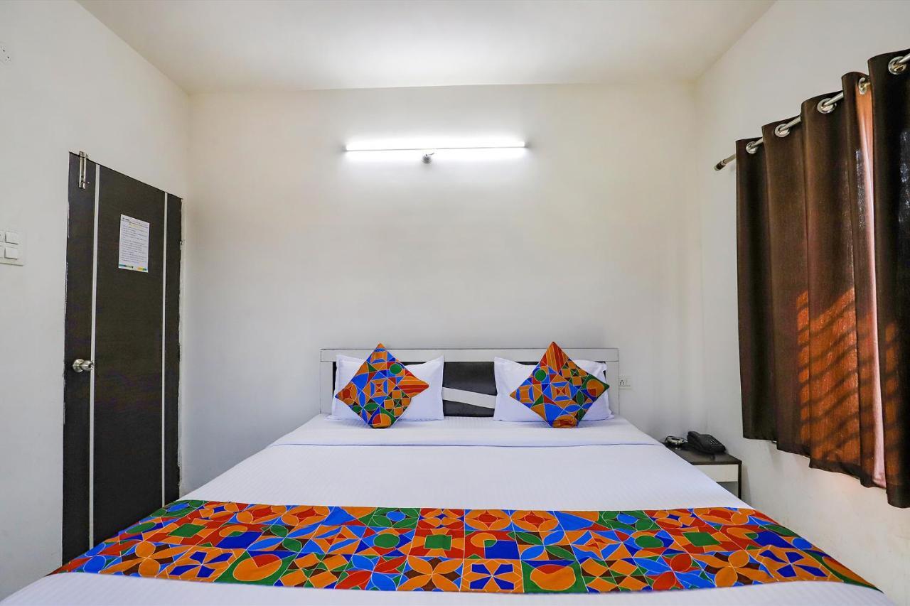 Fabhotel Elite Palm Hotel