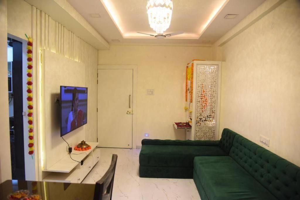 Avame 2bhk Golden Theme Flat Near Airport Apartment