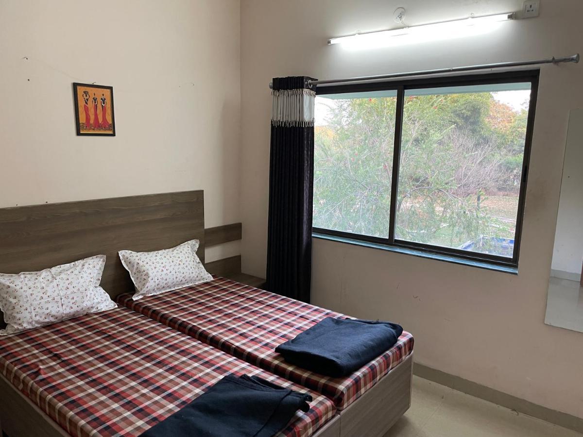 Samruddhi Farms S1 Near Mihan Homestay *