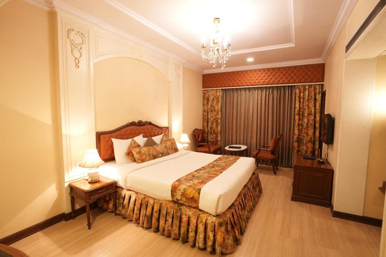 Hardeo Hotel 3*