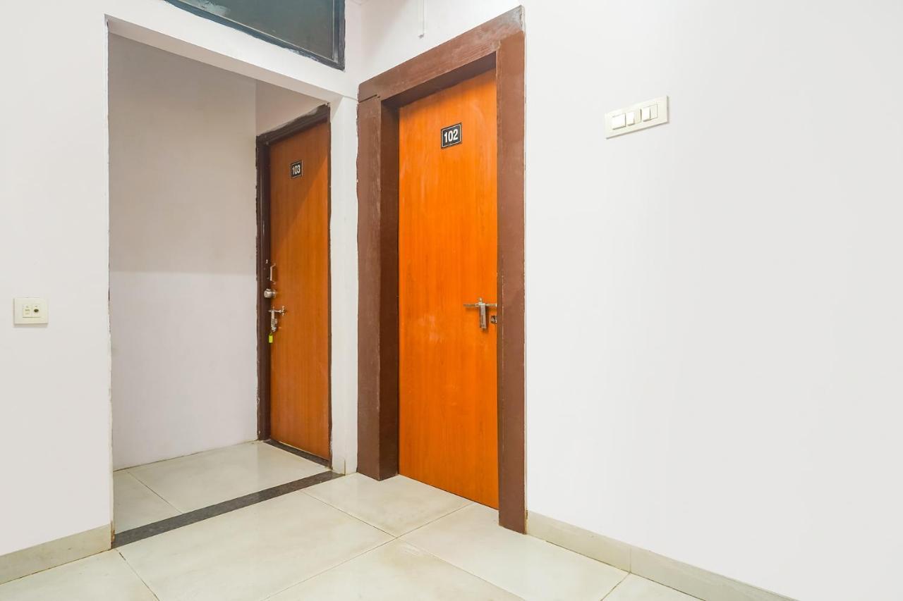 Fabexpress Shraddha Hotel