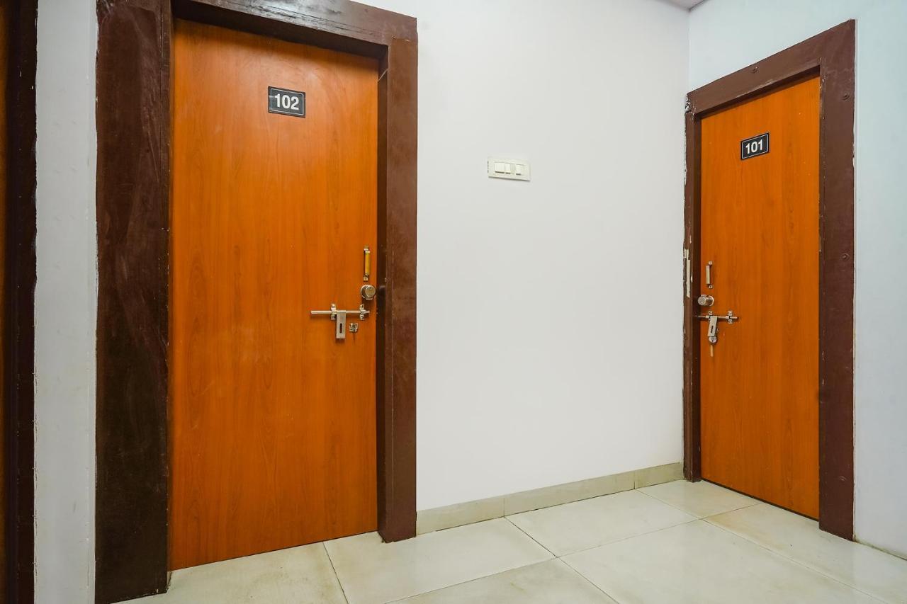 Fabexpress Shraddha Hotel