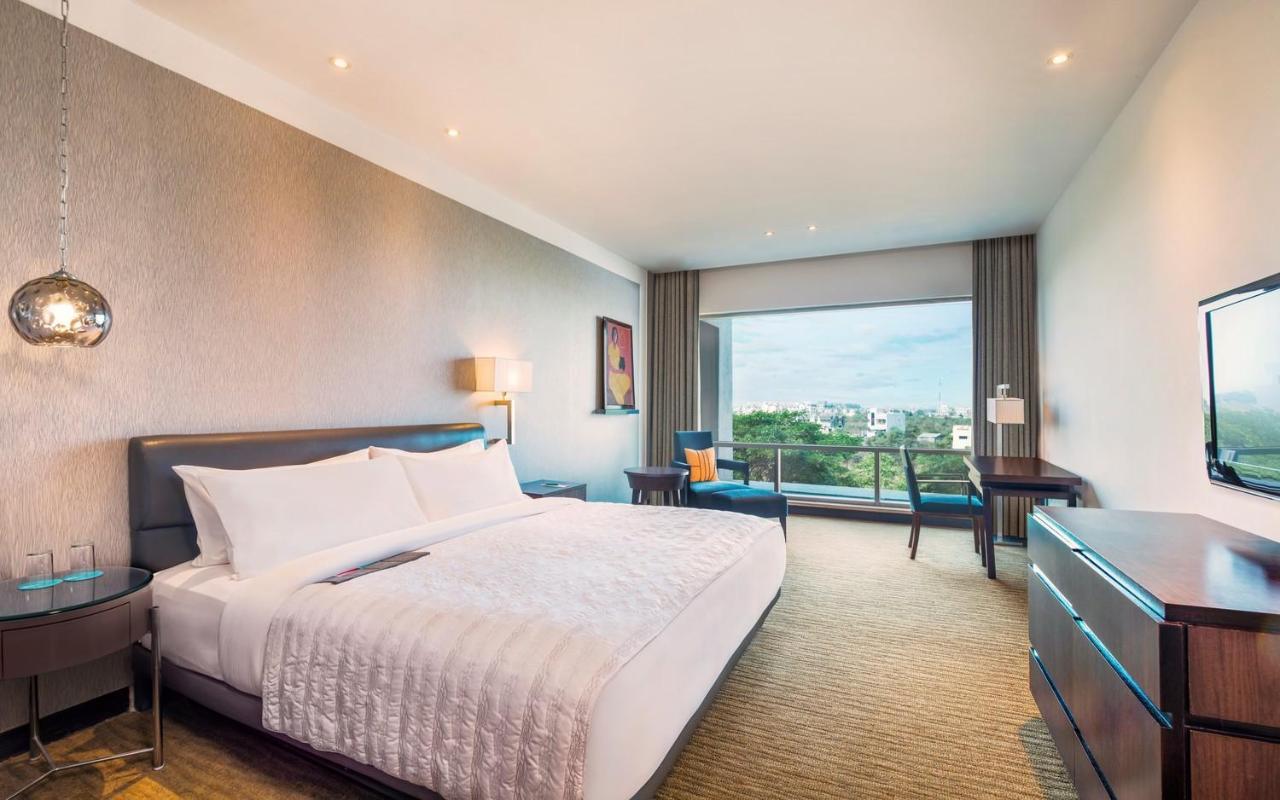 Le Meridien Hotel