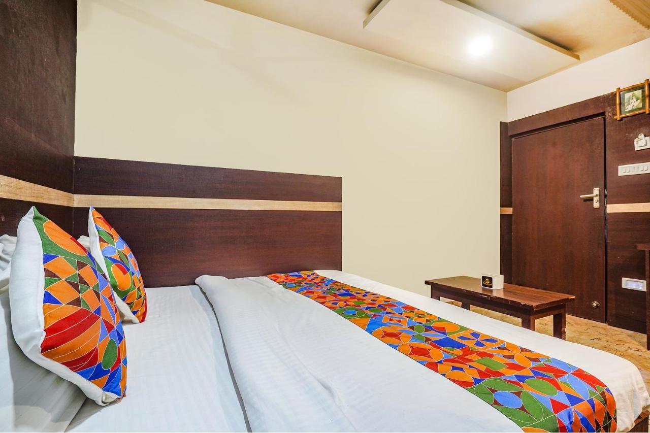 Fabhotel Shravan - Nr Eternity Mall Hotel 3*
