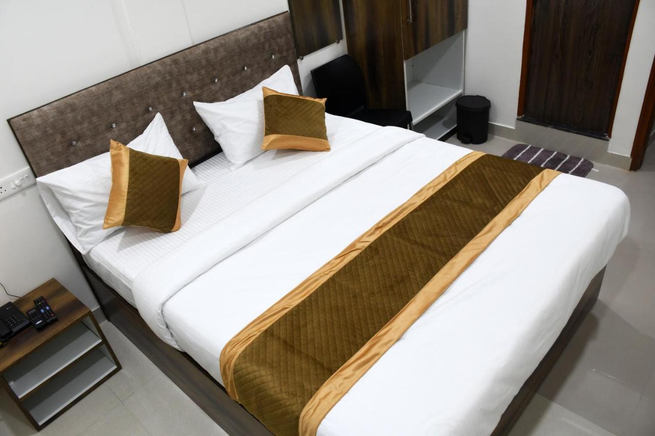 Aparthotel Otel *