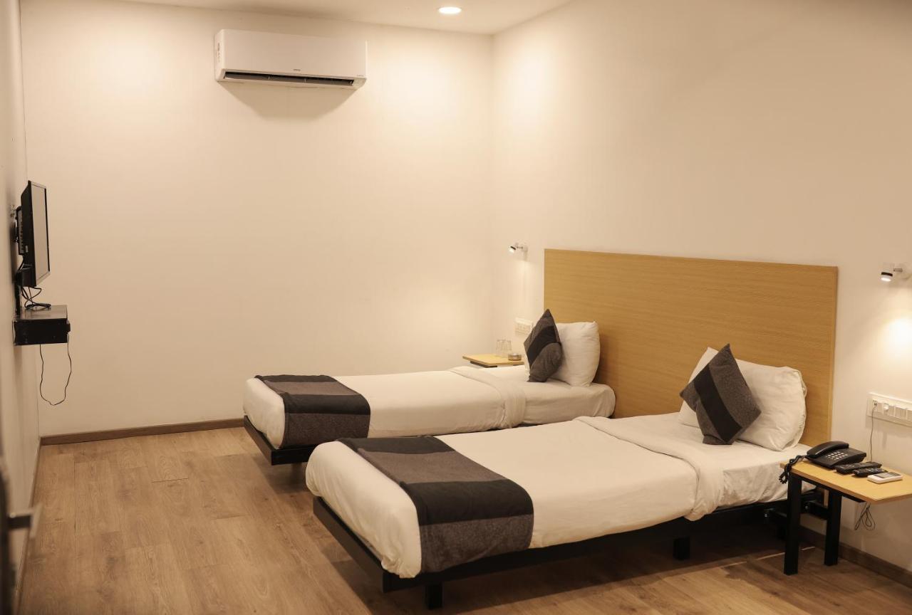 Hotel Signature 3*