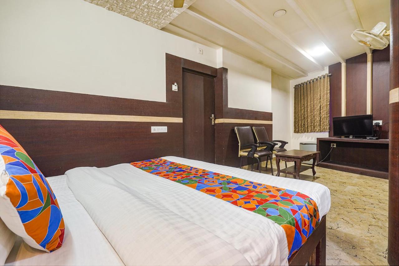 Hotel Fabhotel Shravan - Nr Eternity Mall