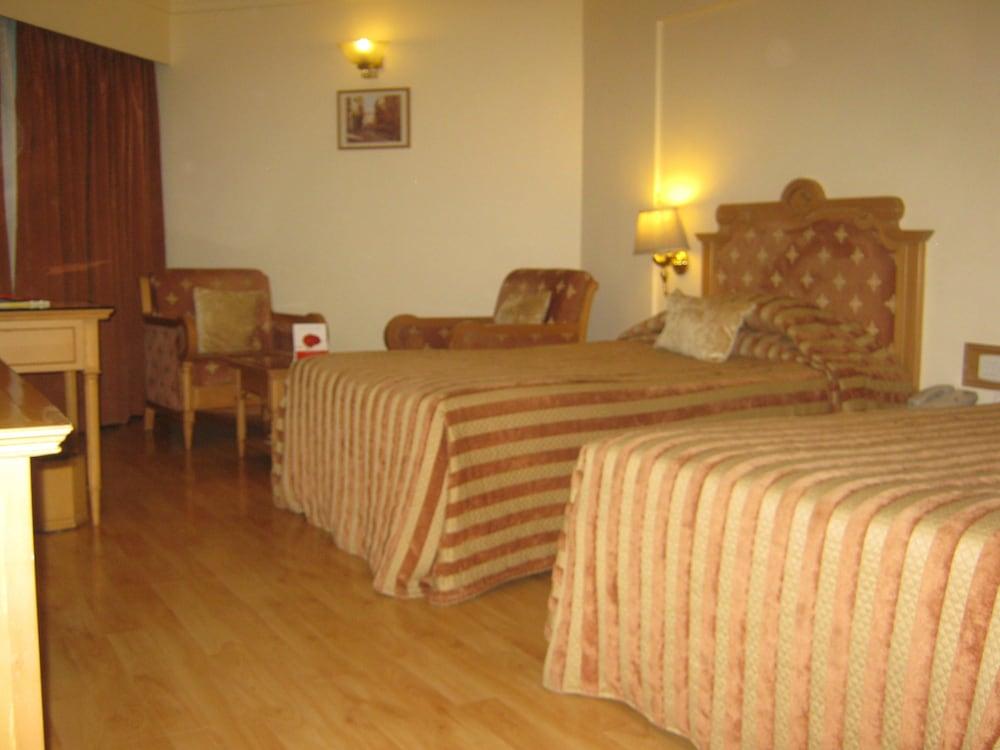 The Pride Hotel, Hotel Nagpur
