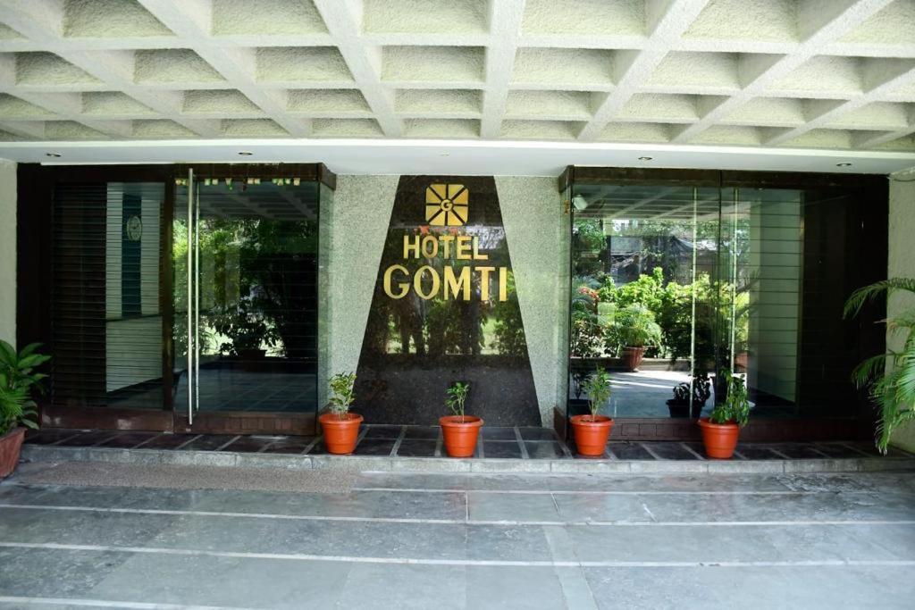 Gomti Hotel 5*