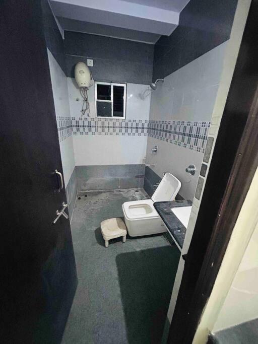Self Check In 3bhk Flat Airport Apartment *