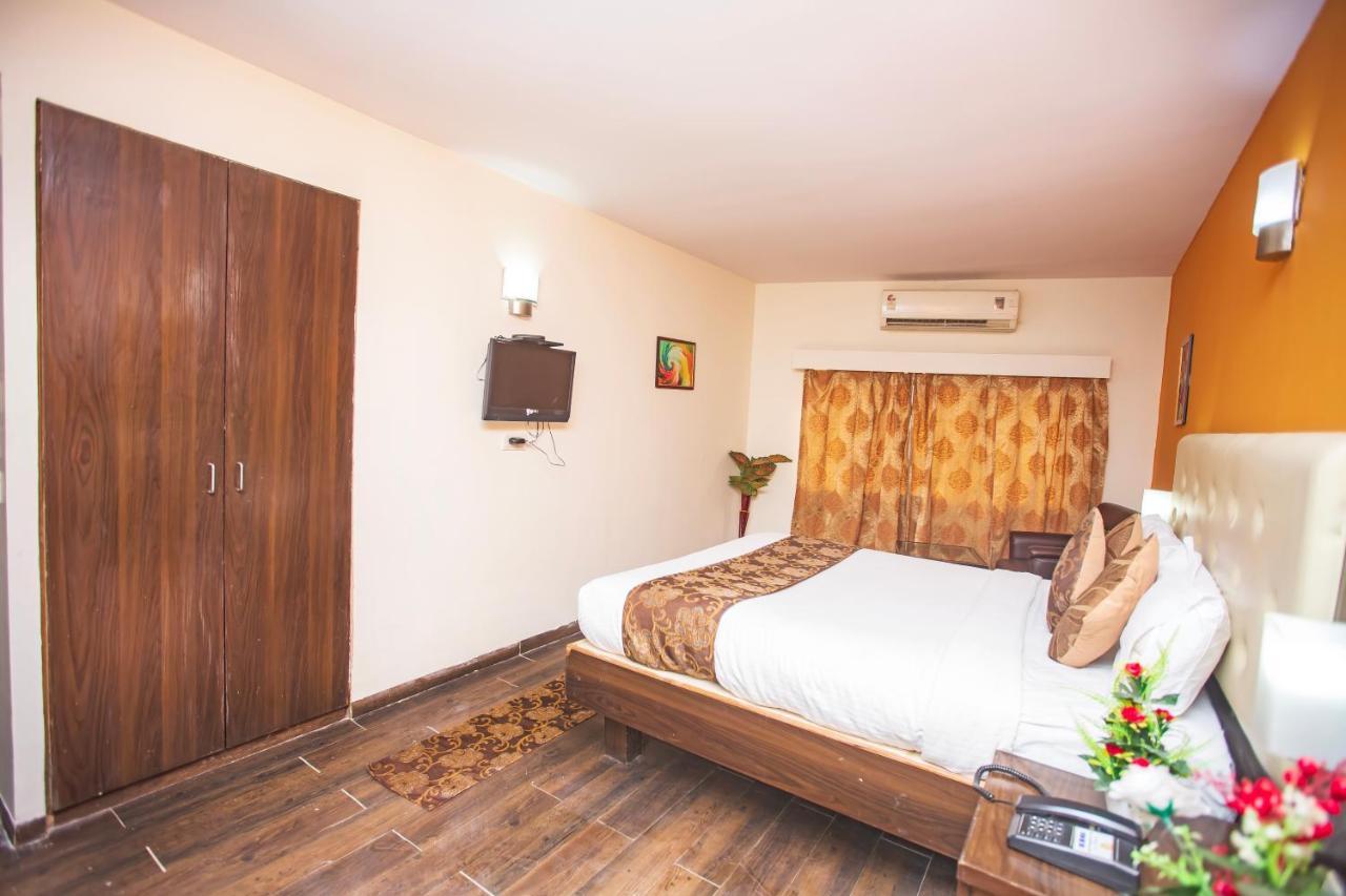 Octave Avenue Palace Hotel Nagpur