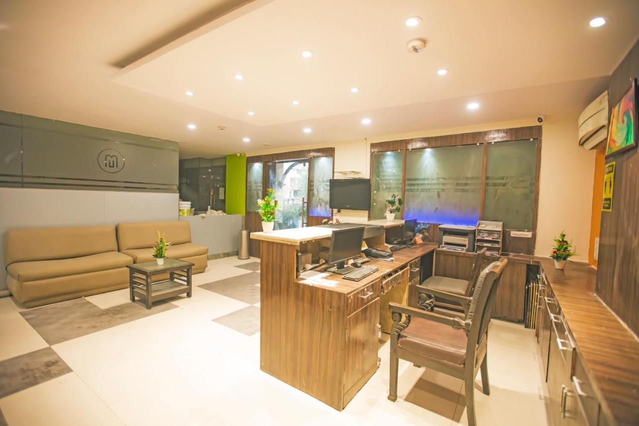 Octave Avenue Palace Hotel