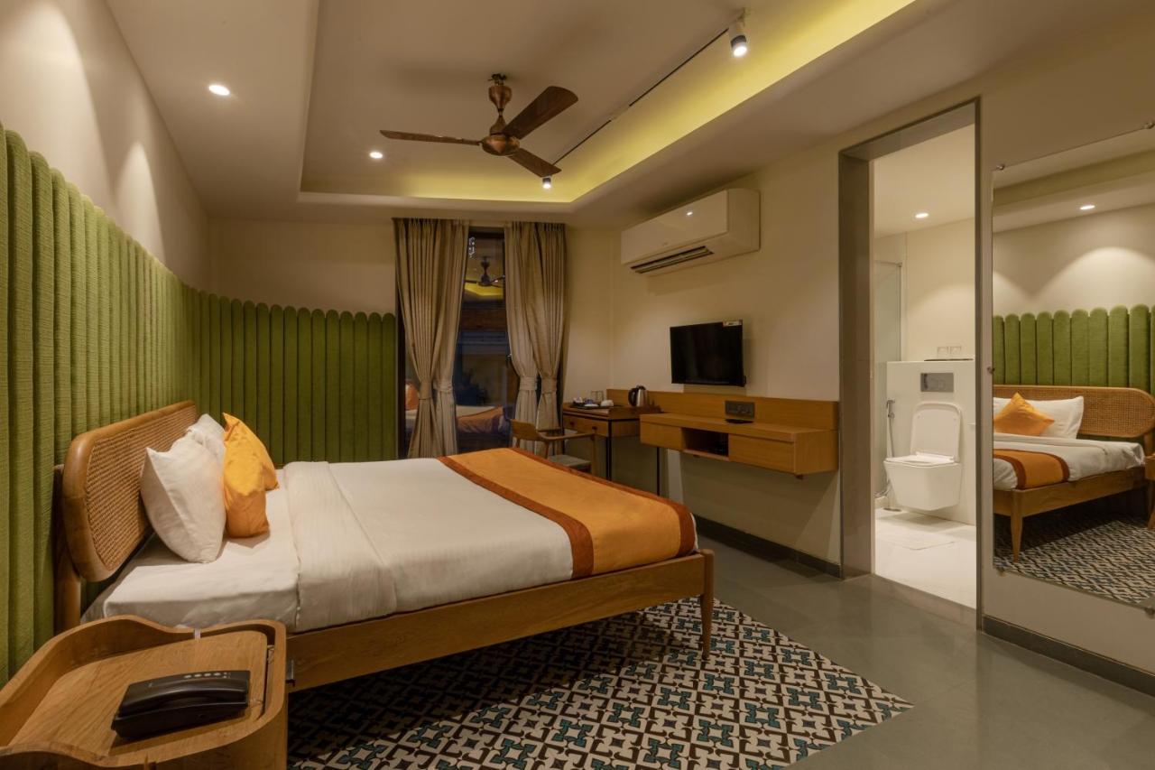 Hotel Indus Suites *