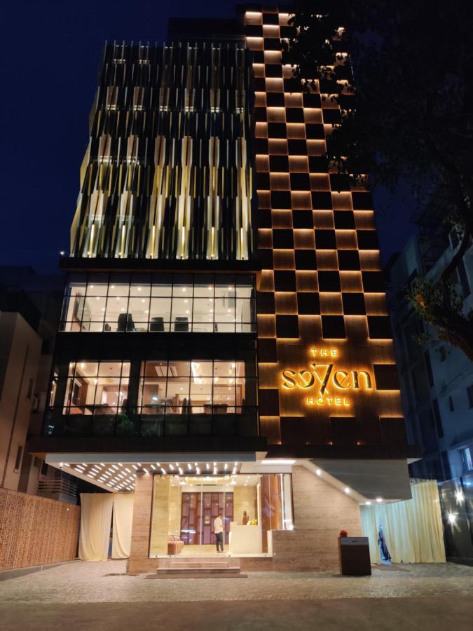Hotel The Seven Nagpur