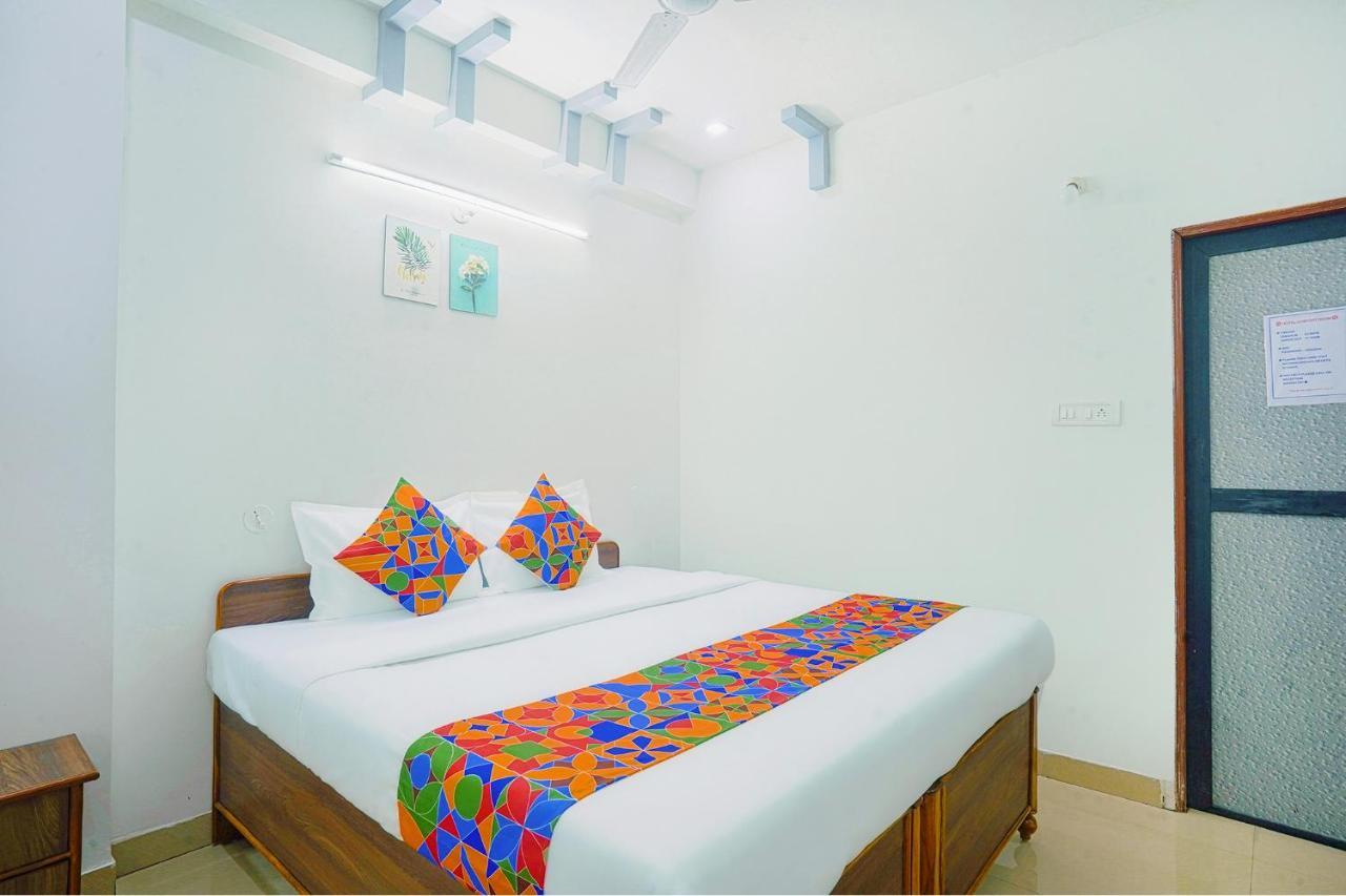Fabhotel Comfort Hotel