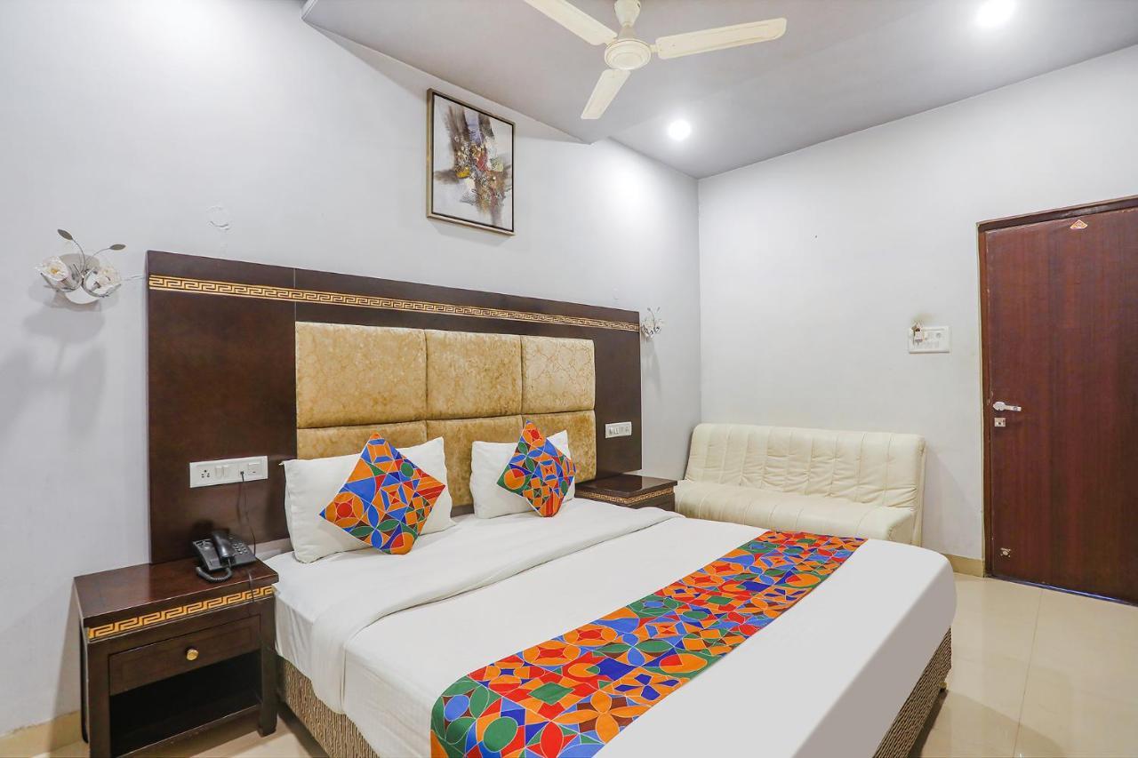 Fabhotel Star Residency