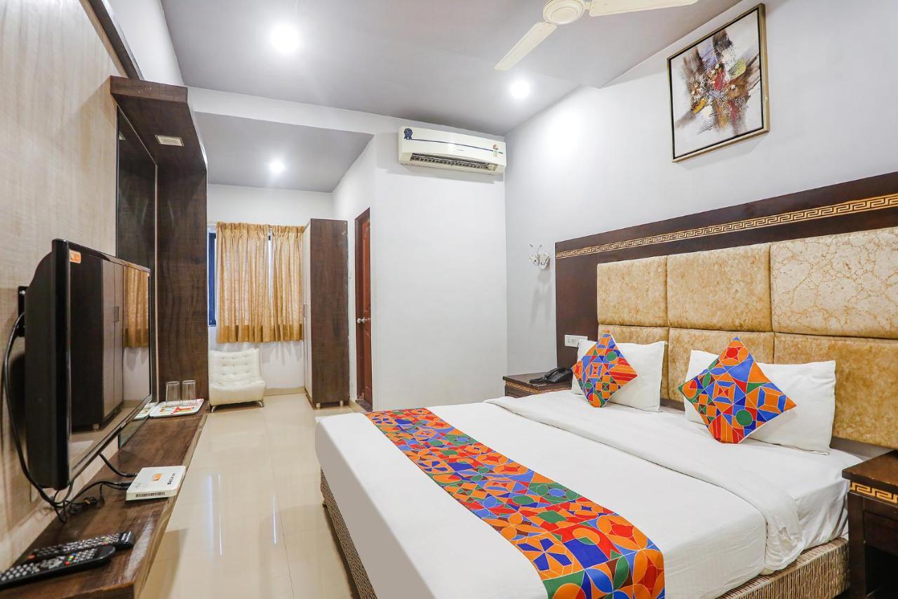 Hotel Fabhotel Star Residency 3*