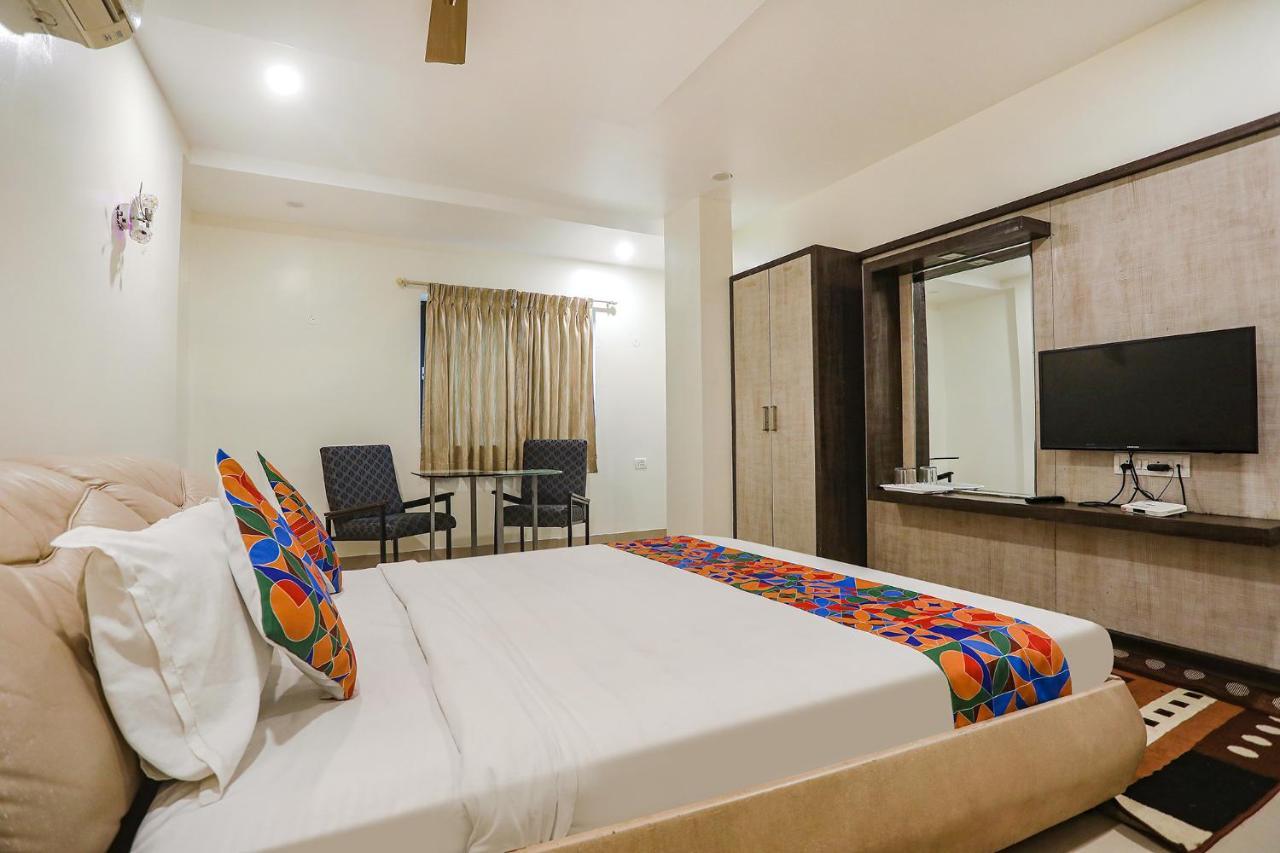 Hotel Fabhotel Star Residency