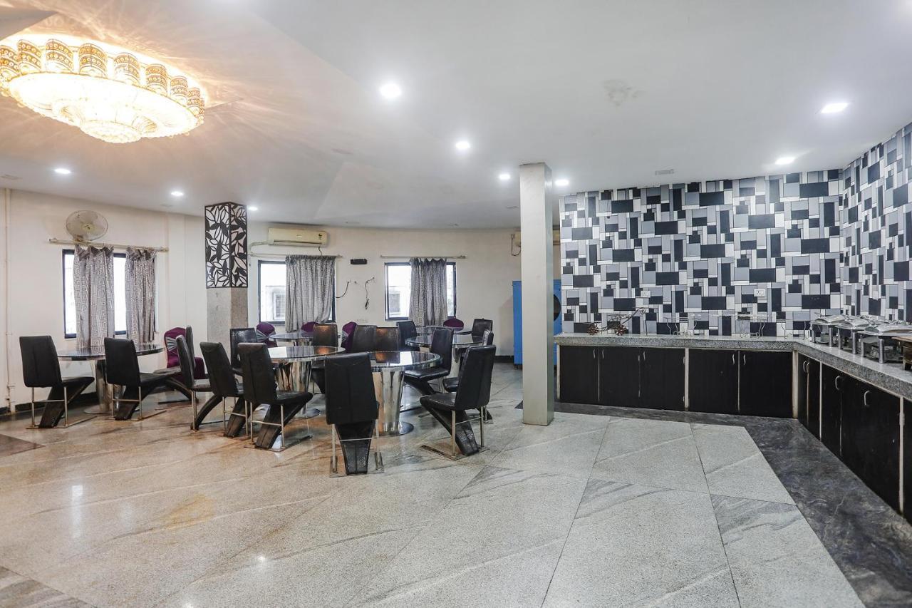 Hotel Fabhotel Star Residency 3*