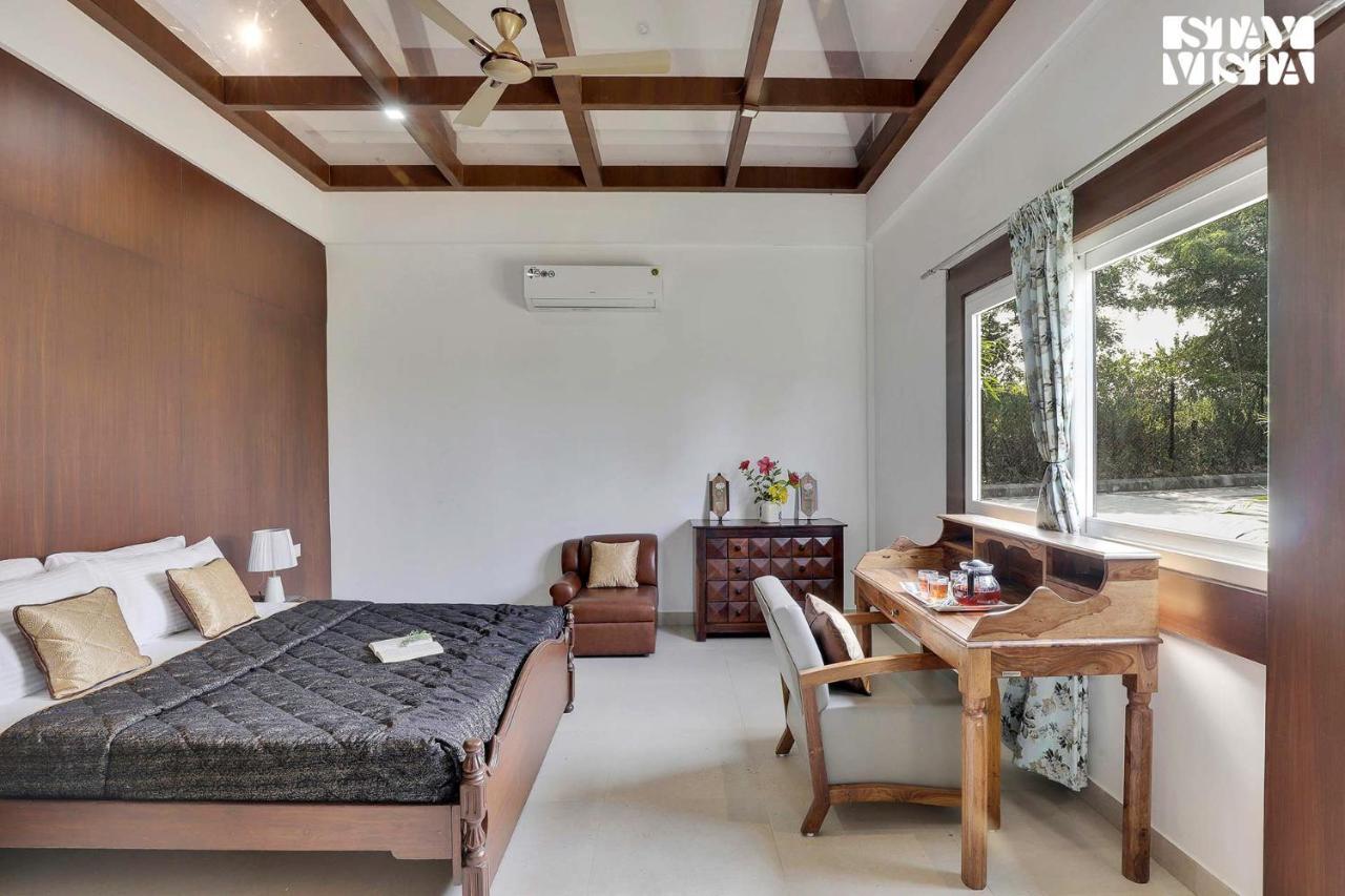 Stayvista's Lakeside Whispers - Lake & Mountain-view With Lawn & Indoor-outdoor Games Villa *