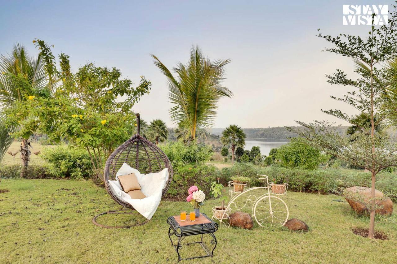 Stayvista's Lakeside Whispers - Lake & Mountain-view With Lawn & Indoor-outdoor Games Villa Nagpur
